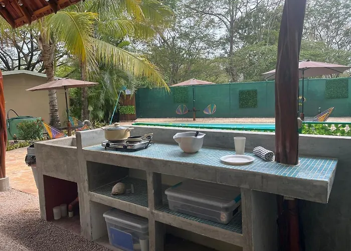 Casa Tropical Playa Grande Bed & Breakfast
