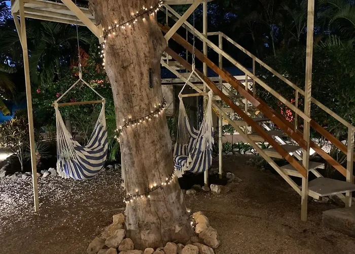 Casa Tropical Playa Grande Bed & Breakfast