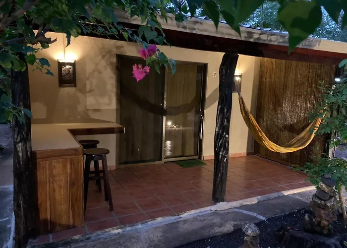 Bed & Breakfast Casa Tropical Playa Grande Cuajiniquil