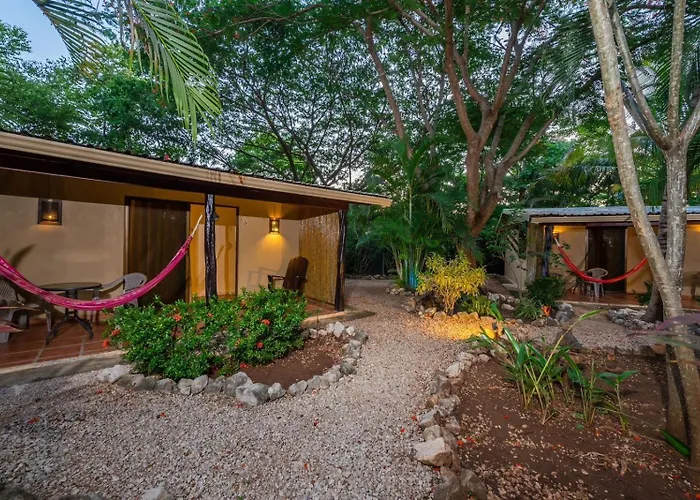 Casa Tropical Playa Grande Bed & Breakfast 4*