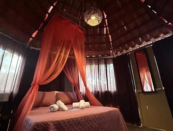 Casa Tropical Playa Grande Bed & Breakfast Cuajiniquil