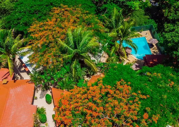 Casa Tropical Playa Grande Cuajiniquil