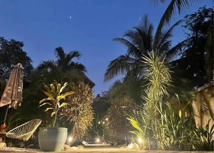 Bed & Breakfast Casa Tropical Playa Grande Cuajiniquil