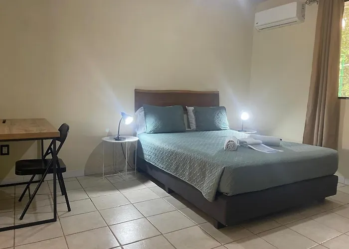 Bed & Breakfast Casa Tropical Playa Grande