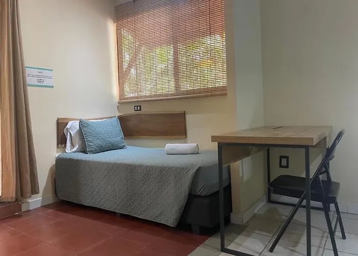 Casa Tropical Playa Grande Bed & Breakfast